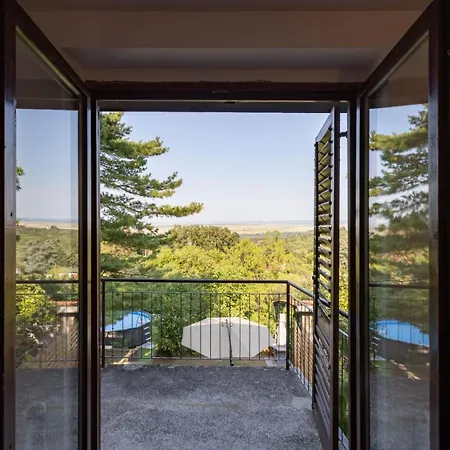 Kucica Na Brdu-zaklopaca Case de vacanță Zaklopaca (Belgrade)